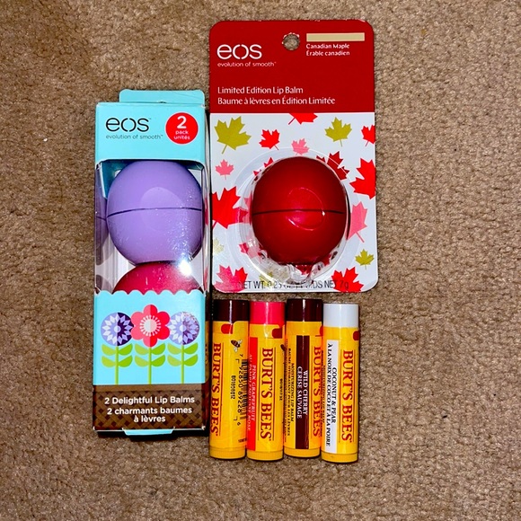 NEVER BEEN USED LIP BALM - Picture 1 of 1